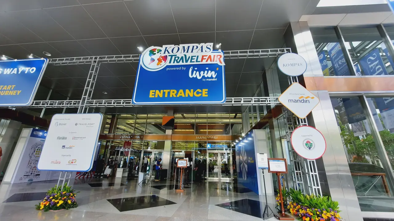 Kompas Travel Fair 2022 powered by livin' by mandiri