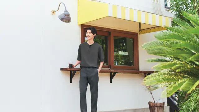 Tips Memilih T-Shirt yang Tepat Sesuai Bentuk Tubuh (photo by UNIQLO Indonesia)