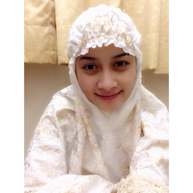 6 Potret Lyia Amelia Eks Trio Macan Pakai Hijab, Bikin Pangling