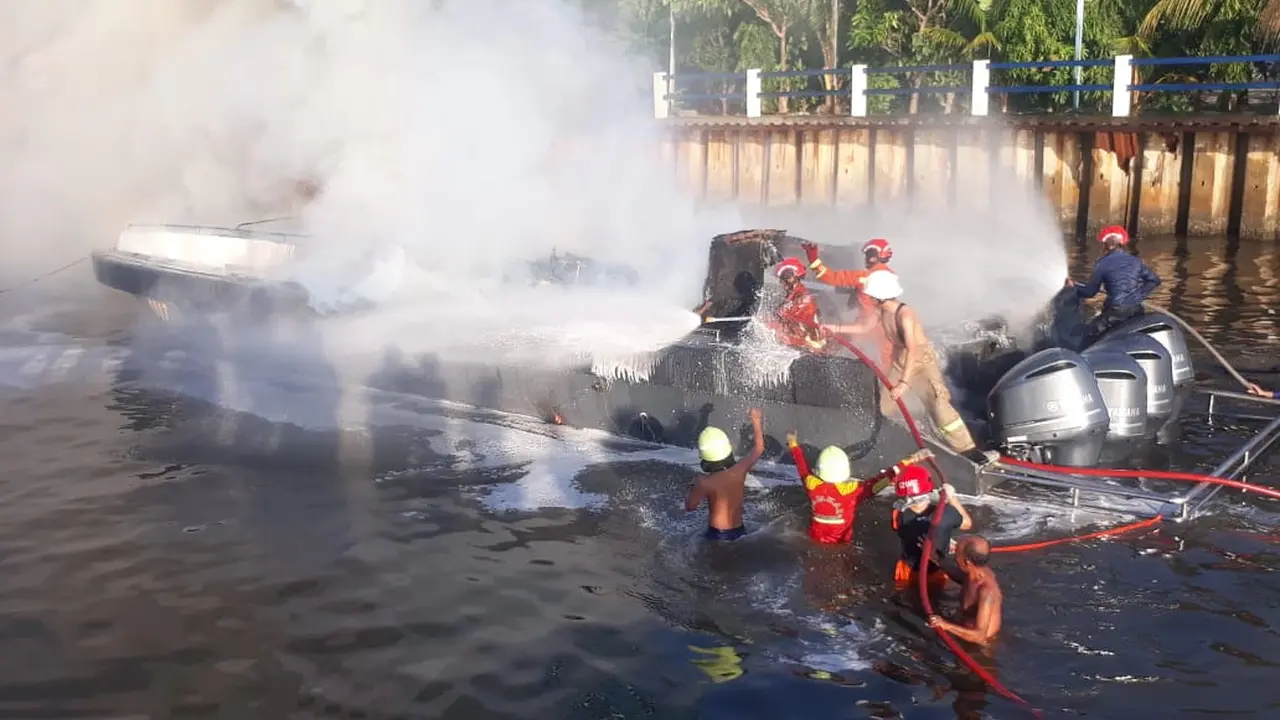 Kapal Polair Sulsel Meledak