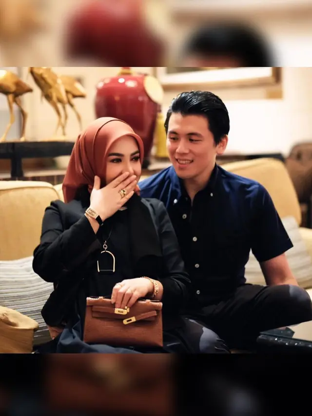Syahrini dan Reino Barack. [Foto: Instagram/princessyahrini]