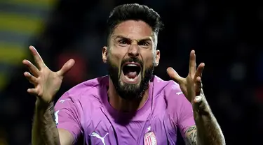 Ekspresi penyerang AC Milan, Olivier Giroud saat pertandingan sepak bola Serie A Italia melawan Frosinone Calcio di Stadion Benito Stirpe, Frosinone pada 3 Februari 2024. (Filippo MONTEFORTE/AFP)