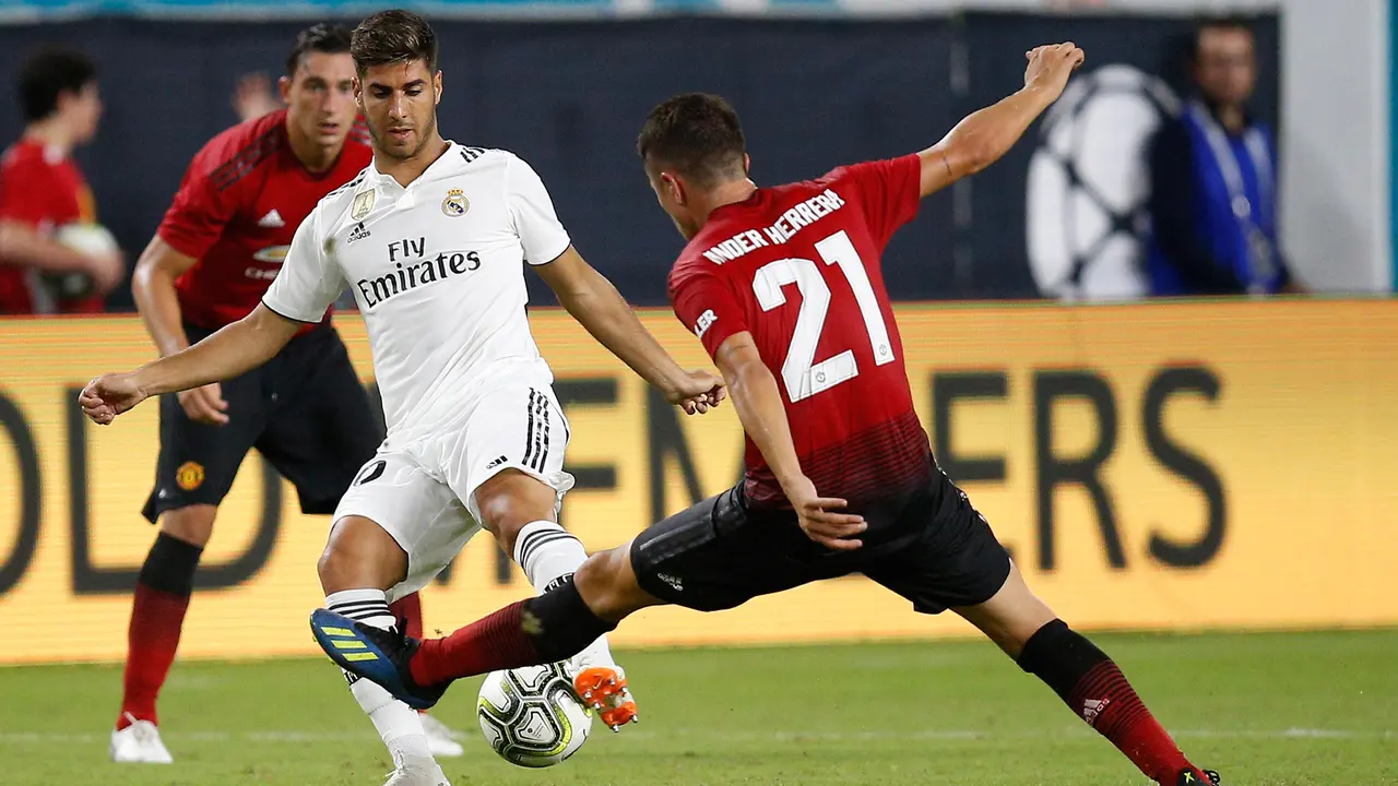 Gol Sanchez dan Herrera Antar MU Kalahkan Real Madrid