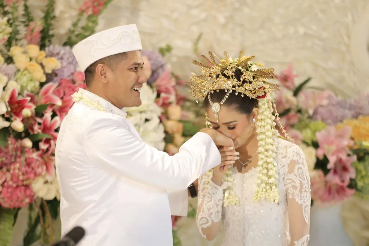 [Bintang] Ryana Dea dan Puadin Redi