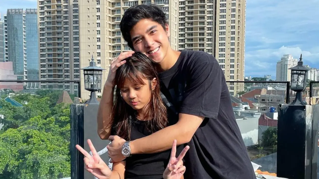 Bukti Al Ghazali Sayang Banget Safeea, Beri Peluk dan Rangkulan Hangat