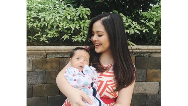 7 Foto Kebersamaan Tasya Kamila dan Anaknya, Bak Kakak Adik