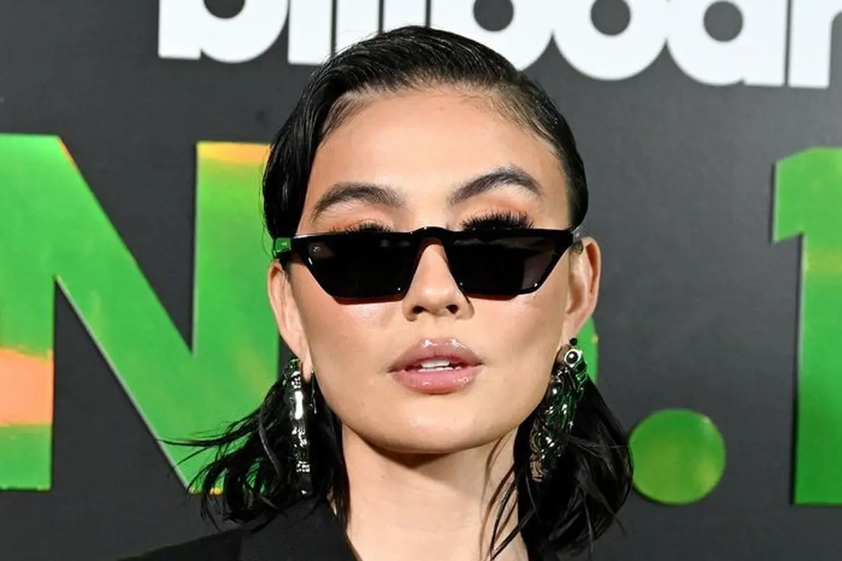 Tampilan Agnez Mo saat Hadir di Billboard No. 1s Party