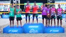 Pevoli Pantai no.1 Asia, Rachmawan/Asyifa tampil sebagai juara mengalahkan pevoli Thailand Inkiew/Padsawud pada Kejuaraan Bola Voli Pantai ke-29 yang diadakan di Singapura, Rabu (30/9/2017) (Bola.com/Huang Xiaolong)