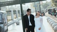 8 Potret Prewedding Boiyen di Jogja, Ambil Spot Malioboro dan Pasar Beringharjo