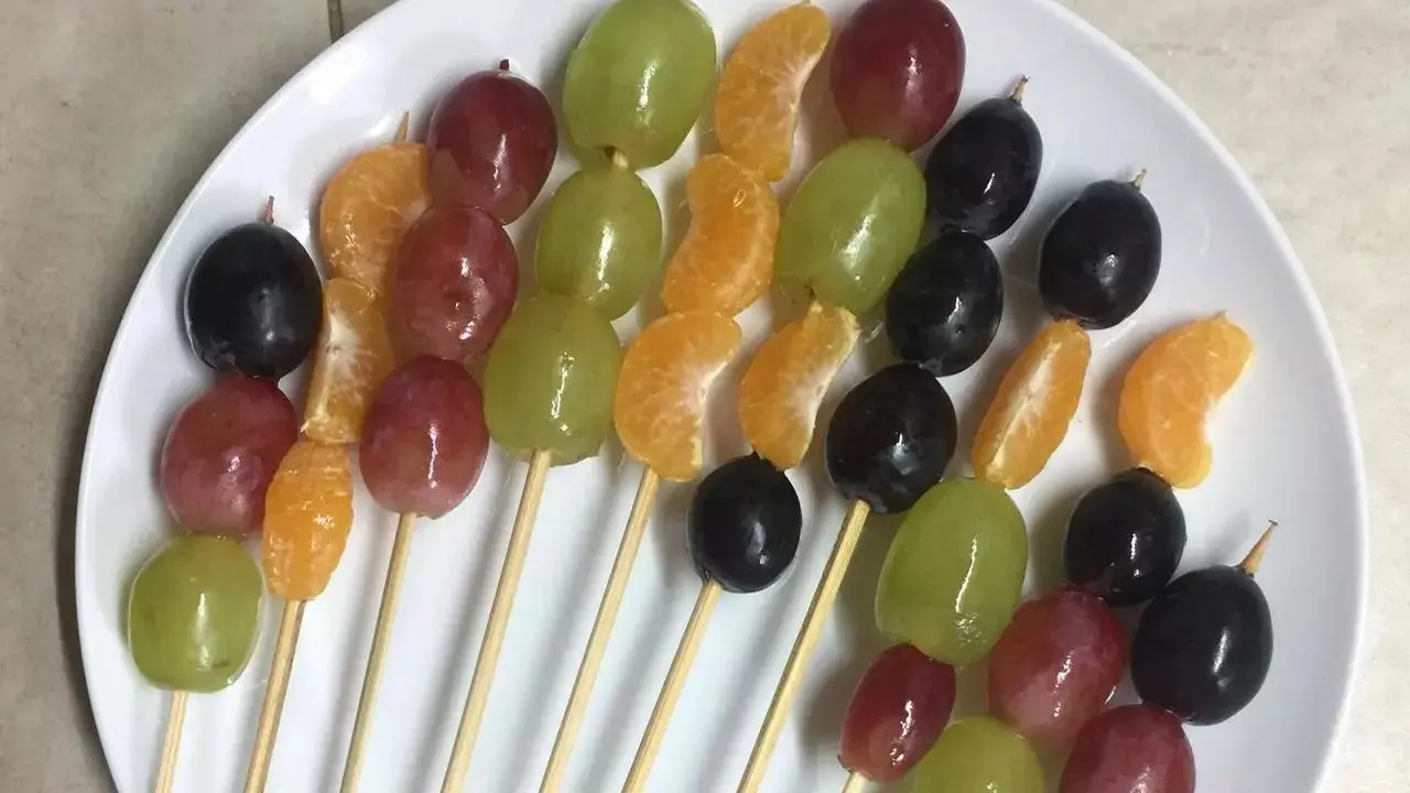 Resep tanghulu ragam buah. (dok. Cookpad @cookingbbs)
