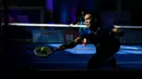 <p>Selebritas Indonesia, Saih Halilintar berusaha mengembalikan bola ke arah pasangan Raffi Ahmad Thoriq Halilintar dalam laga final ganda putra padel Turnamen Olahraga Selebriti Indonesia (TOSI) Season 4 di GOR UNJ, Rawamangun, Minggu (09/11/2025). (Bola.com/Bagaskara Lazuardi)</p>