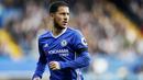 Eden Hazard - Chelsea dikabarkan tertarik memulangkan pemain asal Belgia ini ke Stamford Bridge. Karier Hazard di Real Madrid bisa dibilang suram lantaran badai cedera yang menghampirinya. Real Madrid kabarnya siap menjual Hazard dengan harga miring. (AFP/Adrian Dennis)