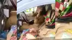 Seorang PNS mengamuk saat akan terkena operasi razia lalu lintas. Ia menolak diperiksa dan hampir menyerempet polisi.