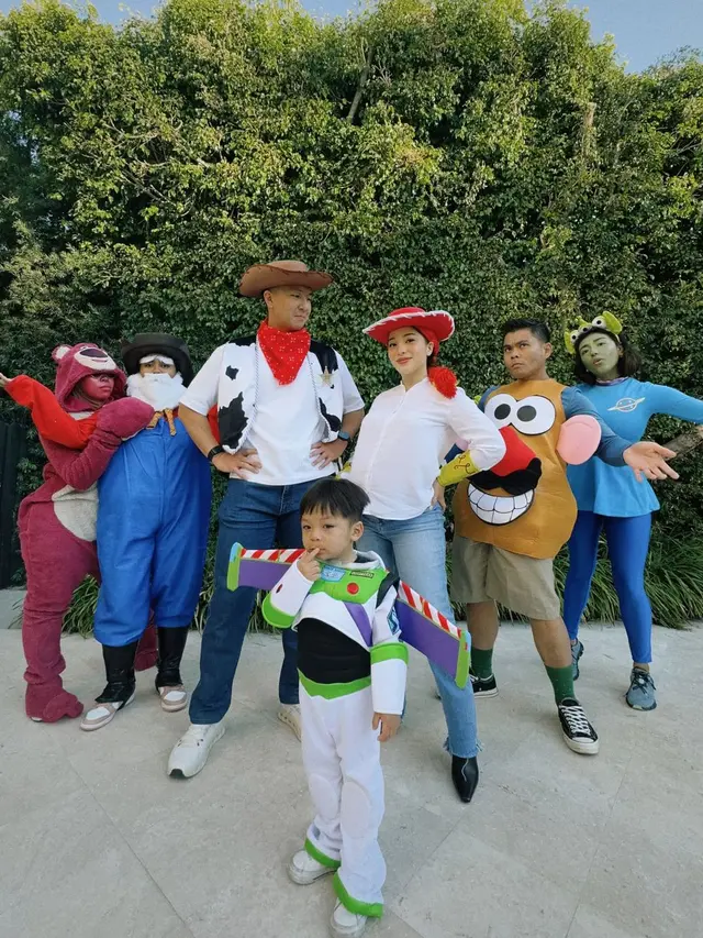 Adu Menggemaskan Issa dan Rayyanza, Duo Bayi Sultan yang Kenakan Kostum Halloween