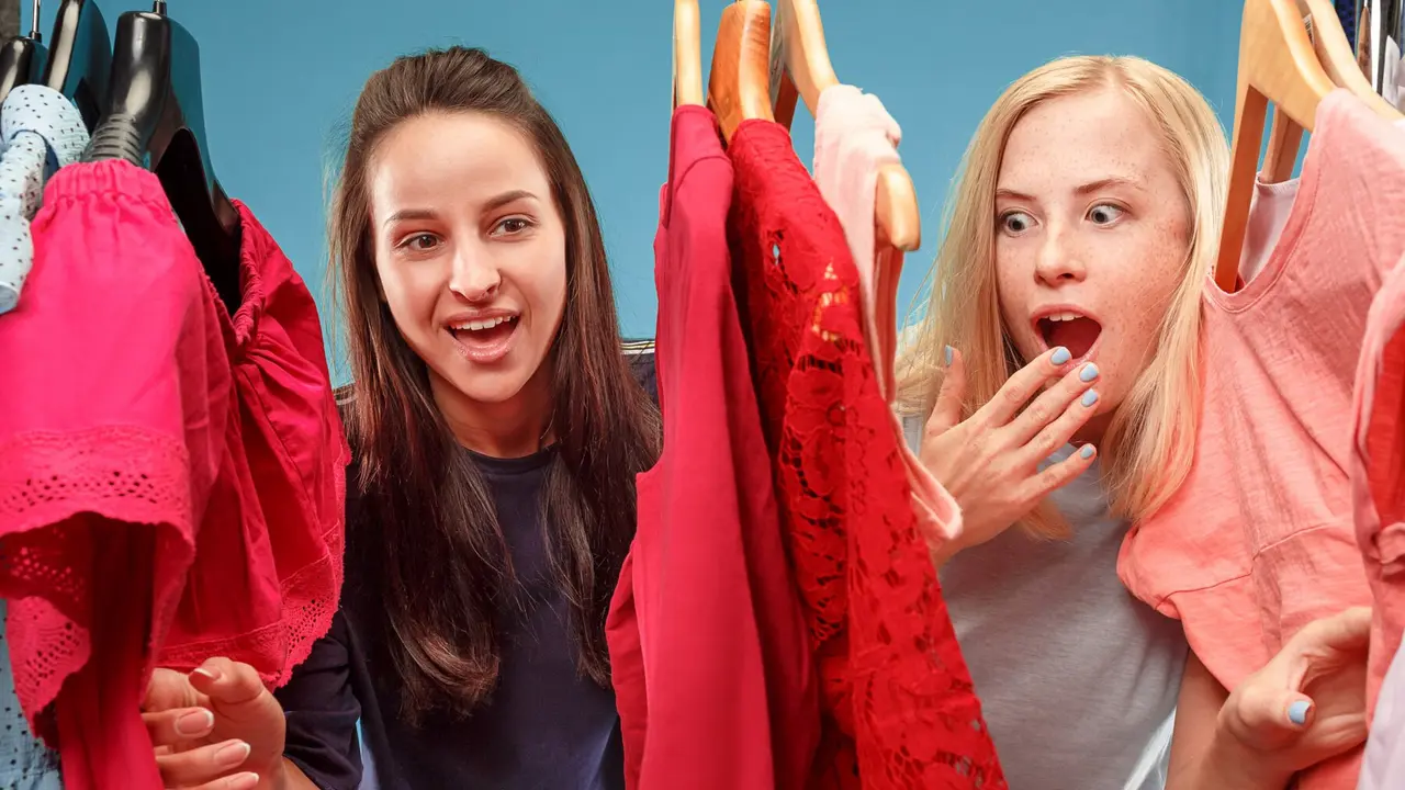 Fast Fashion vs Sustainable Fashion: Mana yang Lebih Cocok untuk Gaya Hidupmu? - Cover
