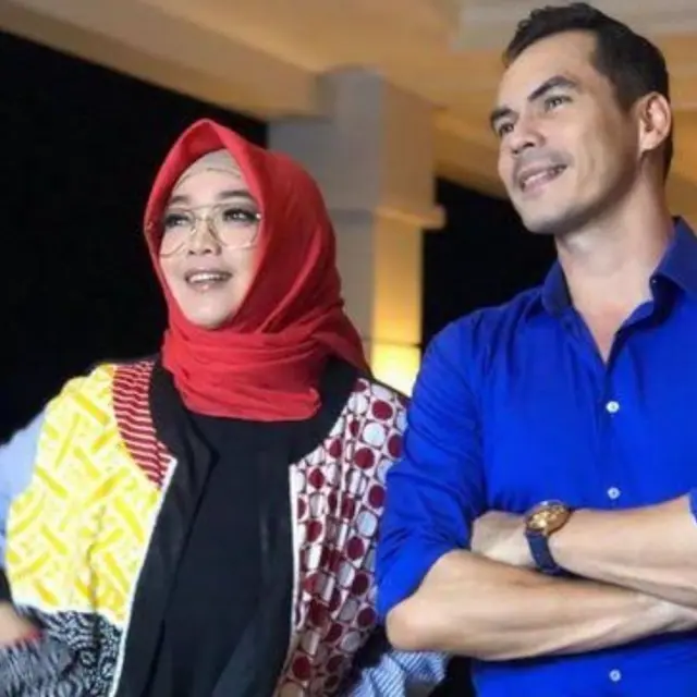 Dikenal Sosok Penyayang, Ini 7 Potret Kenangan Rina Gunawan dan Keluarga Syach