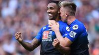 9. Callum Wilson (Bournemouth), awal musim ini tampil fenomenal bersama tim promosi dengan mencetak lima gol dalam tujuh laga. Namun sayang kemudian pria berusia 23 tahun itu cedera, dirinya diprediksi akan pulih pada bulan Maret. (AFP/Ben Stansall)