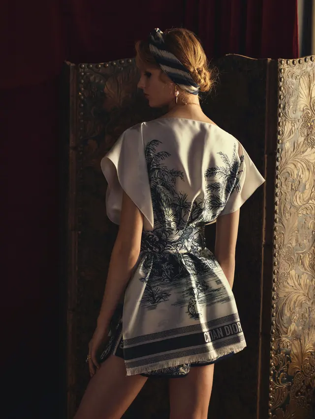 Melihat Mewahnya Tren Fashion di Masa Pandemi dengan Pakaian Santai Dior Chez Moi