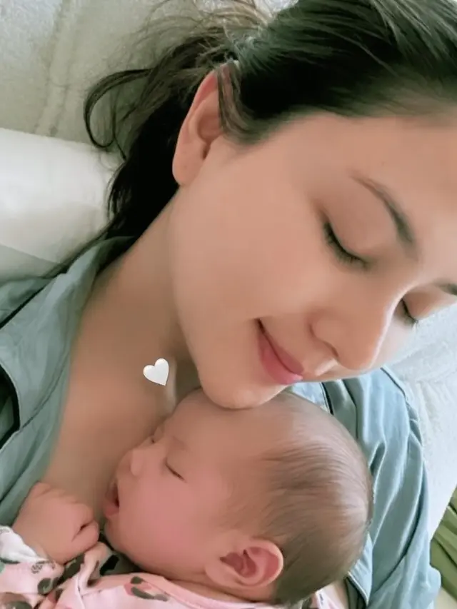 Jessica Mila bersama buah hati (Instagram/jscmila)