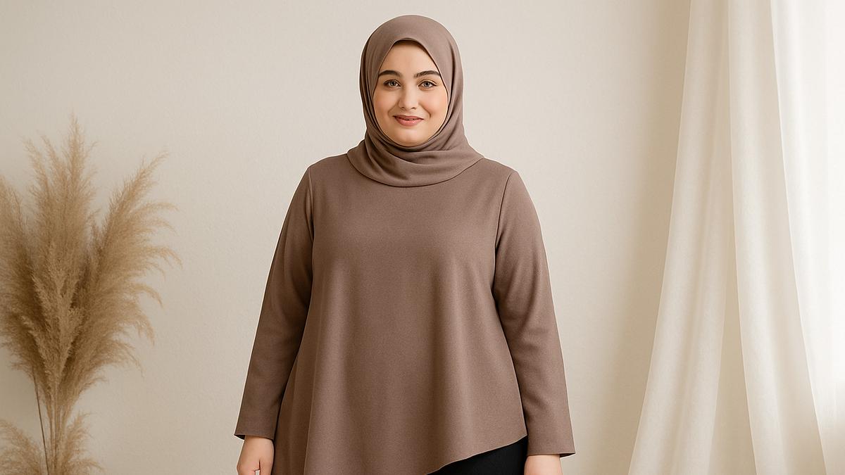 7 Inspirasi Model Tunik Panjang untuk Badan Gemuk, Plus Tips Memilih agar Terlihat Lebih Langsing