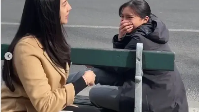 Berada di Paris, Ini 6 Momen Kedekatan Anya Geraldine dan Alleia Anak Ariel NOAH
