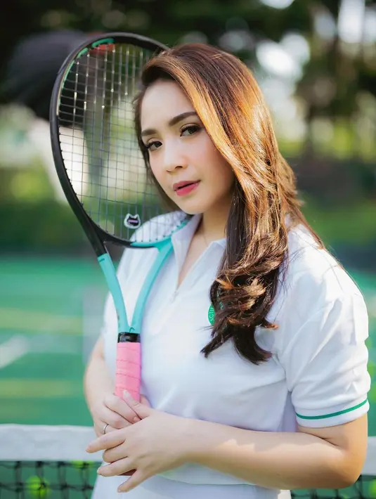 Keduanya siap bertanding melawan Nia Ramadhani dan Luna Maya.  [Foto:  IGraffinagita1717/gegeelisa94].
