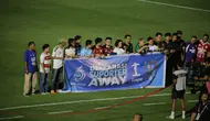BRI Super League: Larangan Suporter Bertandang Dicabut, Ini Permintaan Ferry Paulus dan Ratu Tisha