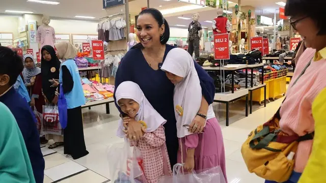 Shahnaz Haque ajak belanja anak yatim (Instagram/shahnaz.haque)