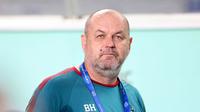 Pelatih Persib Bandung, Bojan Hodak&nbsp;saat laga leg 1 final Championship Series BRI Liga 1 2023/2024 antara Persib Bandung melawan Madura United di Stadion Si Jalak Harupat, Bandung, Minggu (26/05/2024). (Bola.com/M Iqbal Ichsan)