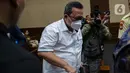 Mangapul, hakim nonaktif pada Pengadilan Negeri (PN) Surabaya, terdakwa kasus dugaan suap pengurusan perkara Gregorius Ronald Tannur, pelaku pembunuhan kekasihnya Dini Sera Afriyanti. (Liputan6.com/Angga Yuniar)