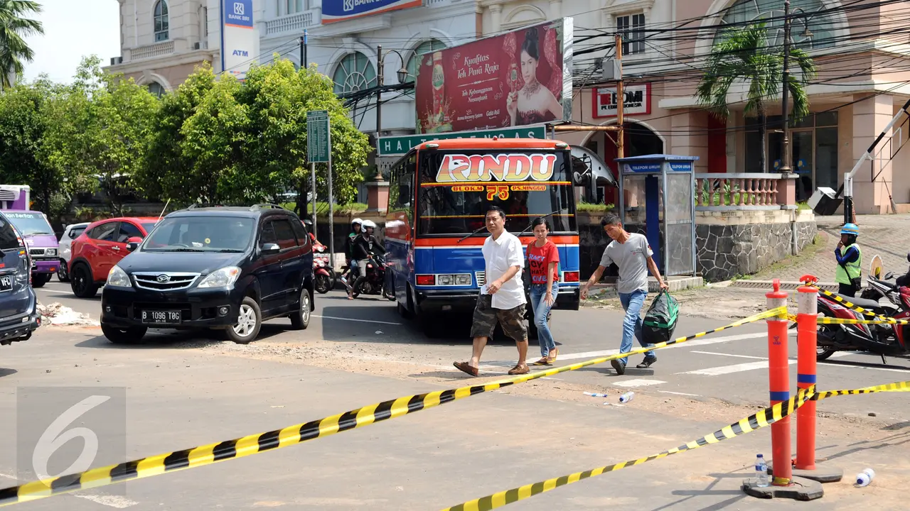 Jalan Wolter Monginsidi, Jakarta Selatan