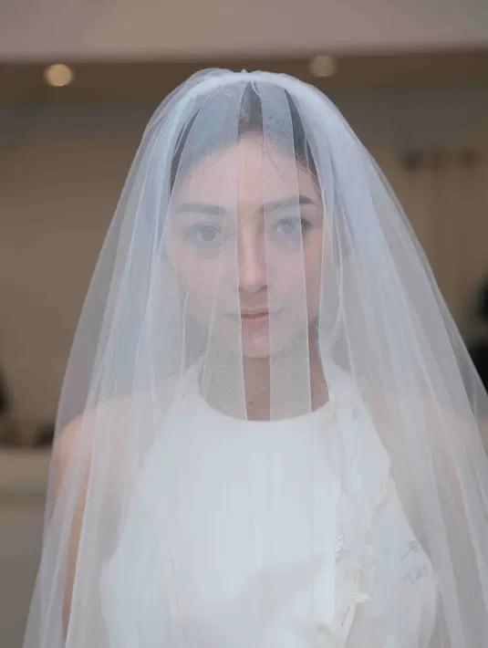 Pemeran mpok Enting dalam sinetron Islam KTP di SCTV, Lolita Agustine itu akan menikah di Bali pada 18 November 2016 mendatang. Ia hanya memberikan sedikit bocoran, bahwa calonnya bukan dari kalangan entertainment. (Andy Masela/Bintang.com)