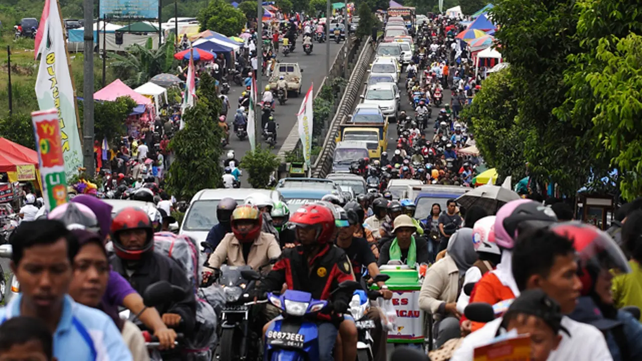 [Bintang] Biang Kerok Penyebab Macet Nggak Penting
