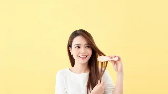 Rempongnya Saat Rambut Lepek Melanda, Ngaku Deh Mana yang Sering Dilakukan?