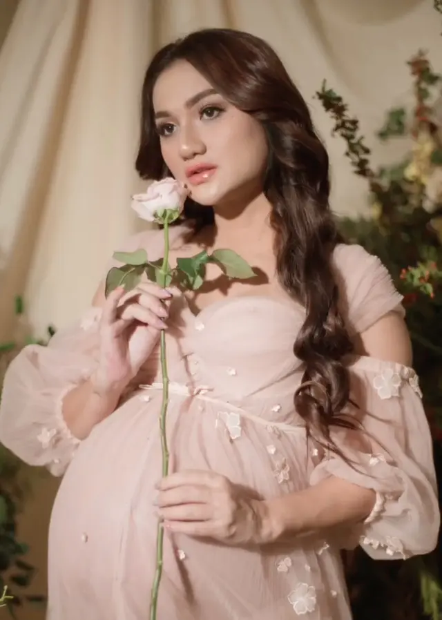 Sepakat cerai dengan Andrew Andika secara baik-baik, ini ungkapan Tengku Dewi usai sidang mediasi