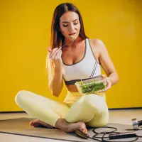 Tidak perlu langsung memasak untuk seminggu penuh. Mulai dari beberapa menu favorit yang mudah disiapkan agar rutinitas makan terasa lebih realistis. (Foto/Dok: Magnific)