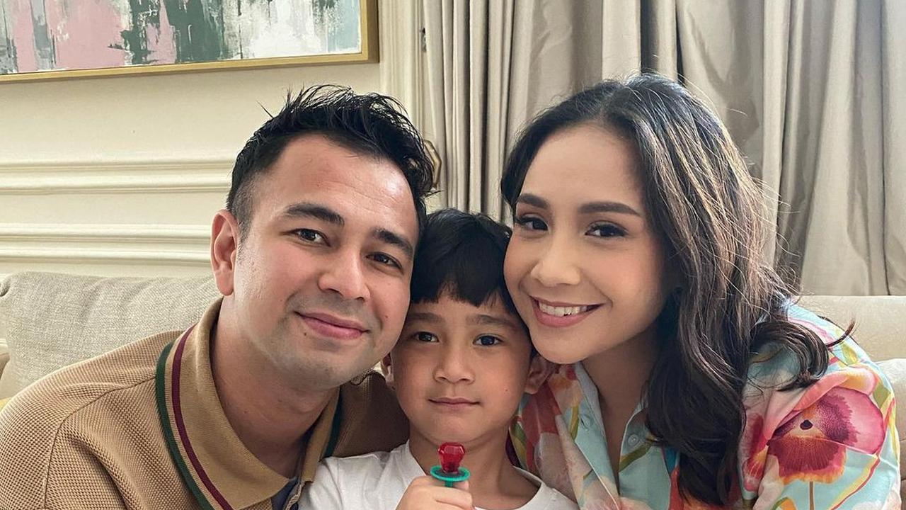 Nagita Slavina, Rafathar, dan Raffi Ahmad. (Foto: Instagram @raffinagita1717)
