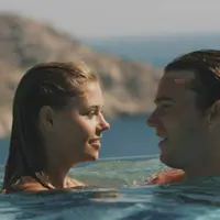 Lirik lagu keren yang satu ini wajib kamu simak. The Ocean, dari Mike Perry dan Shy Martin.