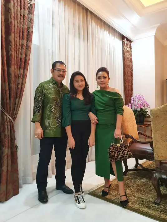 Mayangsari dan Bambang Trihatmojo (Instagram/mayangsaritrihatmodjoreal)