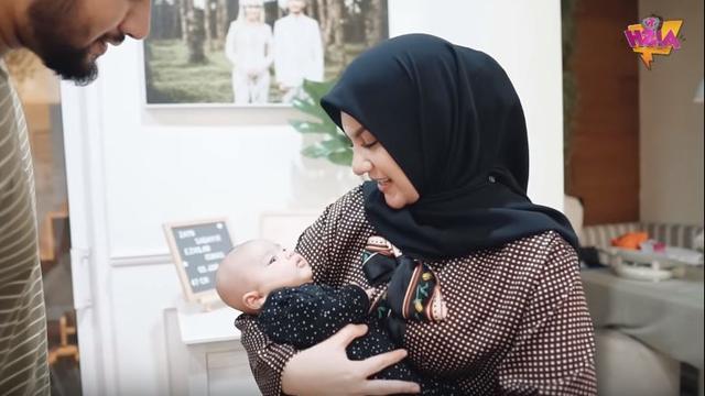 6 Momen Irish Bella Gendong Bayi Kembar, Ammar Zoni Sebut ...