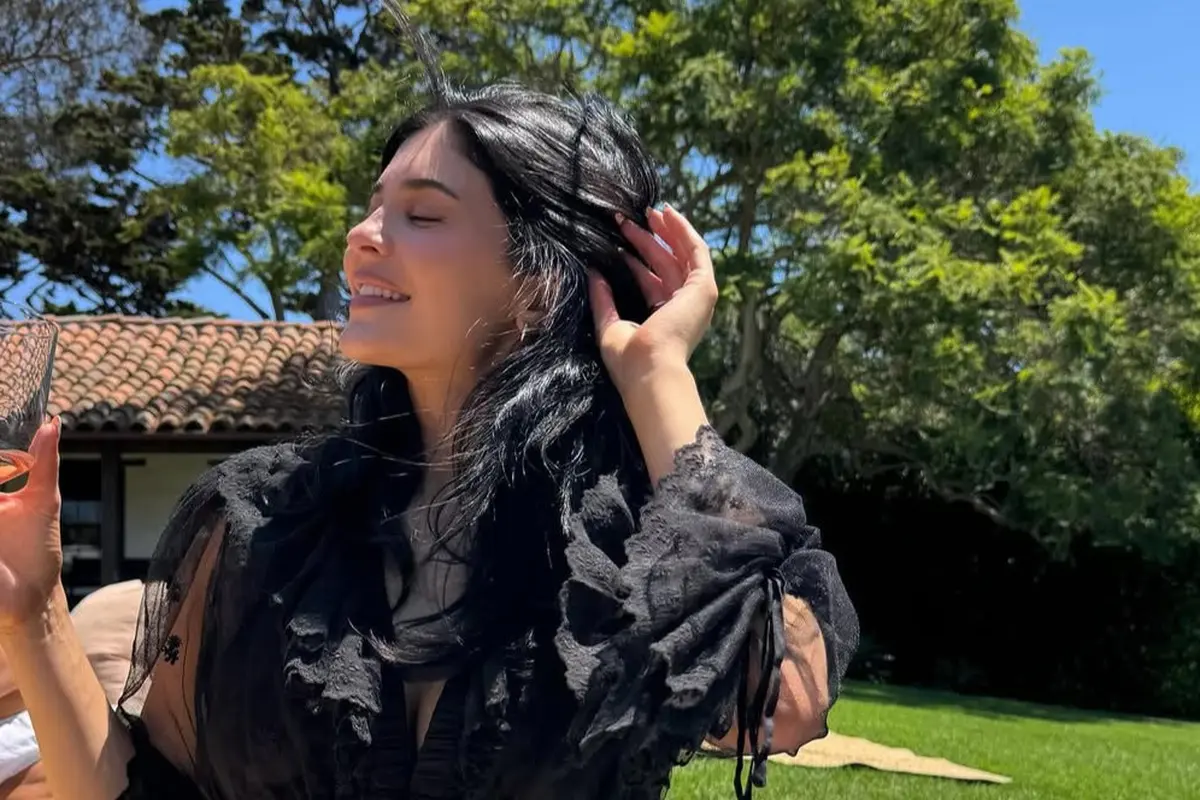 Kylie Jenner saat Pesta Ulang Tahun Sederhana ke 28