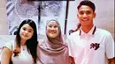 Saat momen Marselino bertemu dengan Maria usai laga timnas Indonesia, kebersamaan mereka curi perhatian. Banyak yang menduga Marselino sudah berpcaran dengan Maria. Kebersamaan keduanya berhasil bikin warganet baper. (Liputan6.com/TikTok/stay112_)