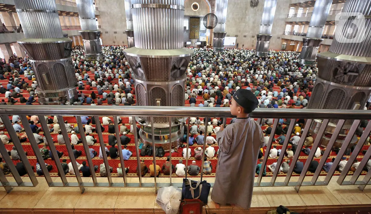 Masjid Istiqlal Jakarta juga menyediakan sekitar 4.000 boks makanan gratis untuk buka puasa setiap harinya sepanjang Ramadhan 1446 Hijriah atau 2025 Masehi. (Liputan6.com/Angga Yuniar)