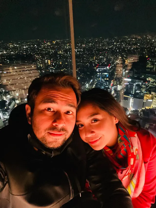 Momen Raffi Ahmad dan Nagita Slavina saat di Tokyo, Jepang