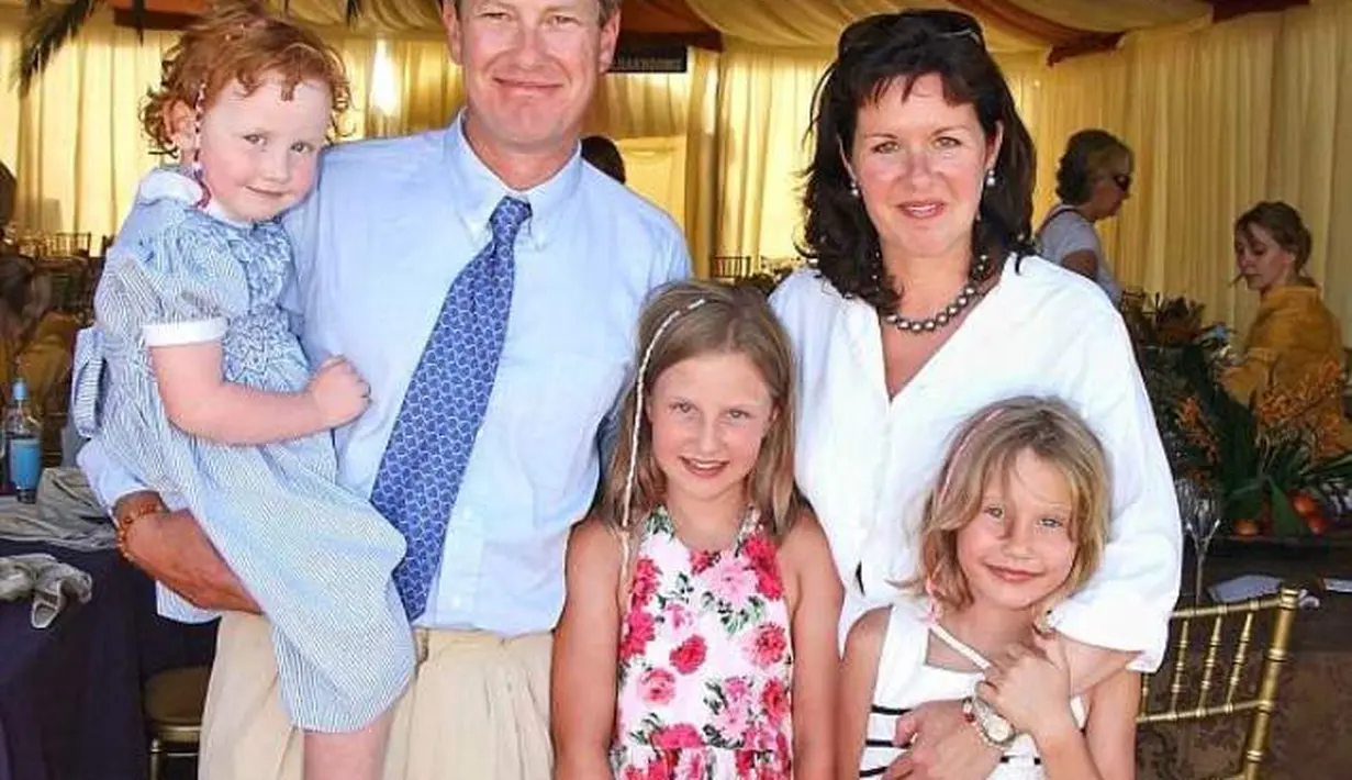 Ide tersebut hadir dari ketiga anak mereka. (Dominic O'nail/DailyMail)