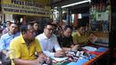 Generasi Poros Muda Golkar memberikan keterangan pers di Jakarta, Rabu (9/12). Mereka mendesak Ketua DPR Setya Novanto yang terlibat kasus pencatutan nama Presiden tersebut segera mengundurkan diri. (Liputan6.com/JohanTallo)