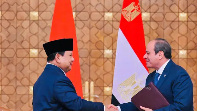 Pertemuan bilateral antara Presiden RI Prabowo Subianto dengan Presiden Mesir Abdel Fattah Al-Sisi dalam kunjungan Prabowo ke Kairo, Sabtu (12/4/2025). (Dok. Kemlu RI)