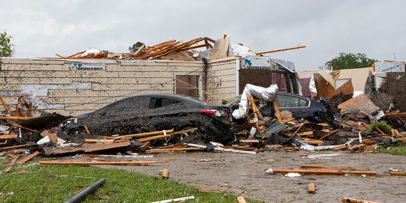 Tornado Hantam AS di Tengah Pandemi COVID-19, Enam Orang Tewas