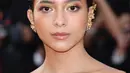 Untuk makeup ini, Aditya Vagueskin memang terinspirasi dari tone warna kulit Putri yang ekotis khas perempuan Indonesia.  [Credit: @glenprasetya].