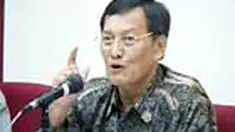 Mantan Direktur Peredaran Uang BI Herman Yoseph Susmanto membantah terlibat skandal penyuapan seperti dilansir harian Australia The Age. "Ada faks 1 Juli 1999. Ini faks yang kesiangan barangkali," tutur Herman. 